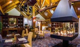 Grand Mercure Puka Park Resort Restaurant